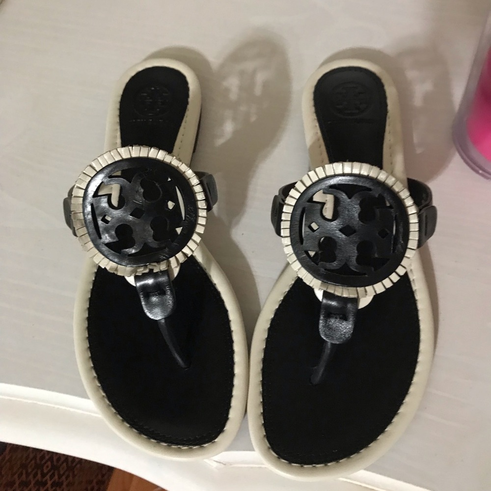 Tory Burch Miller size 9
